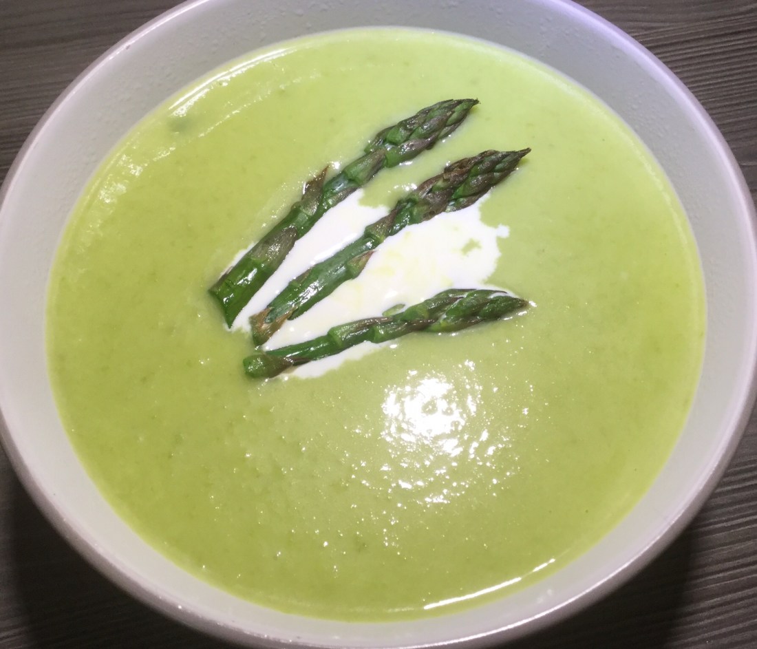 Cream of asparagus soup
